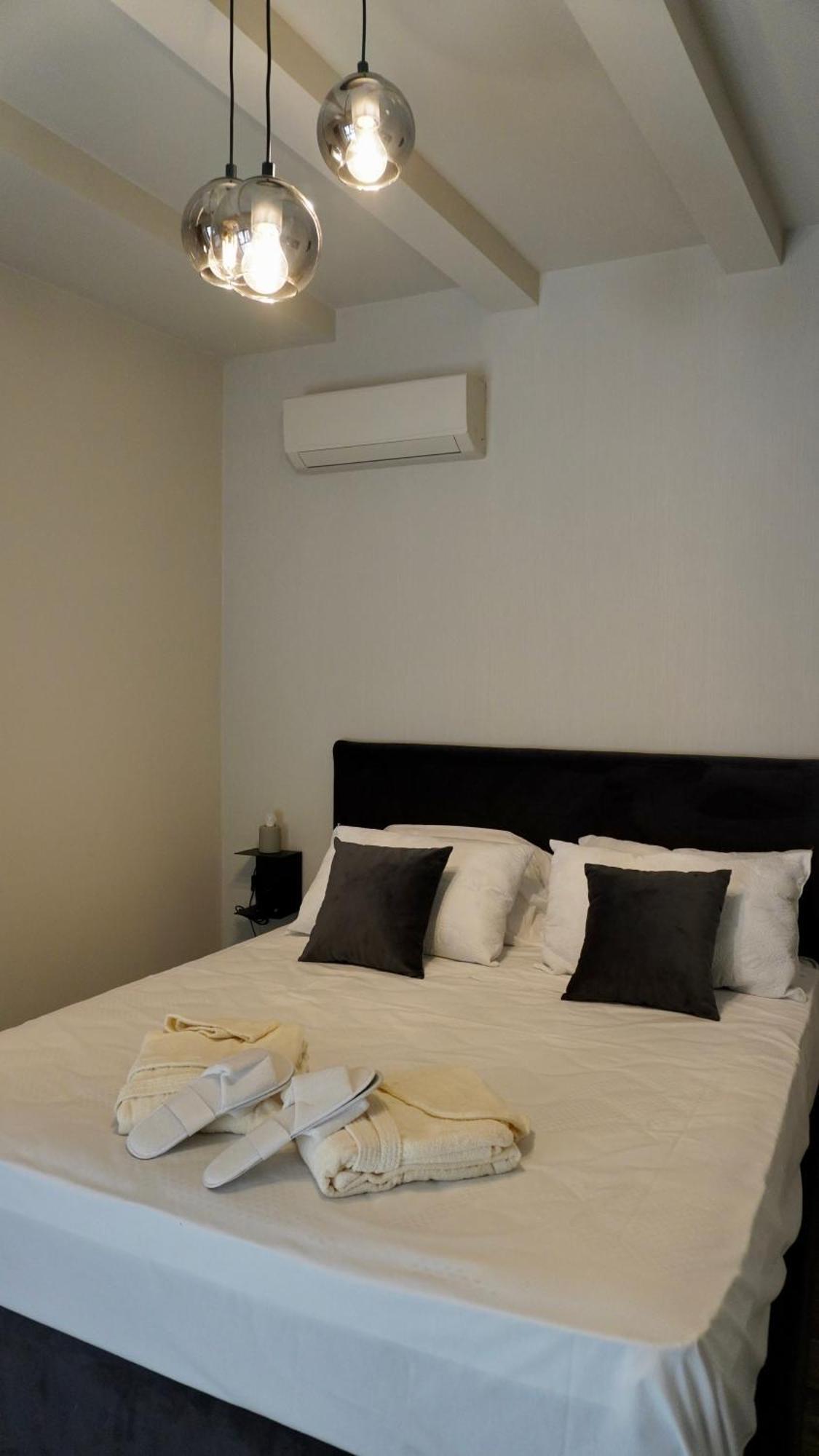 Vicolo San Gaetano -Luxury Rooms- Catania-Fontanarossai nemzetközi repülőtér Kültér fotó